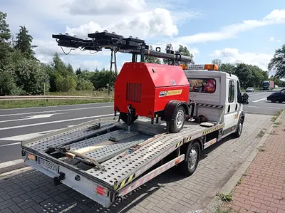 Pomoc Drogowa Laweta Piła Auto Holowanie Piła Transport Baranowski